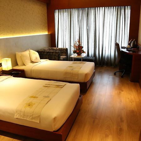 Diana Heights Luxury Hotel Nedumbassery Extérieur photo