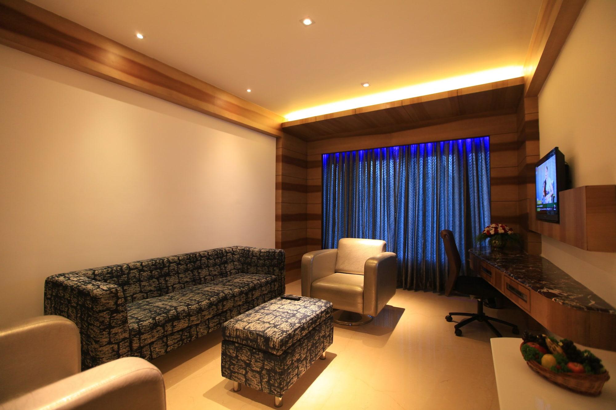 Diana Heights Luxury Hotel Nedumbassery Extérieur photo