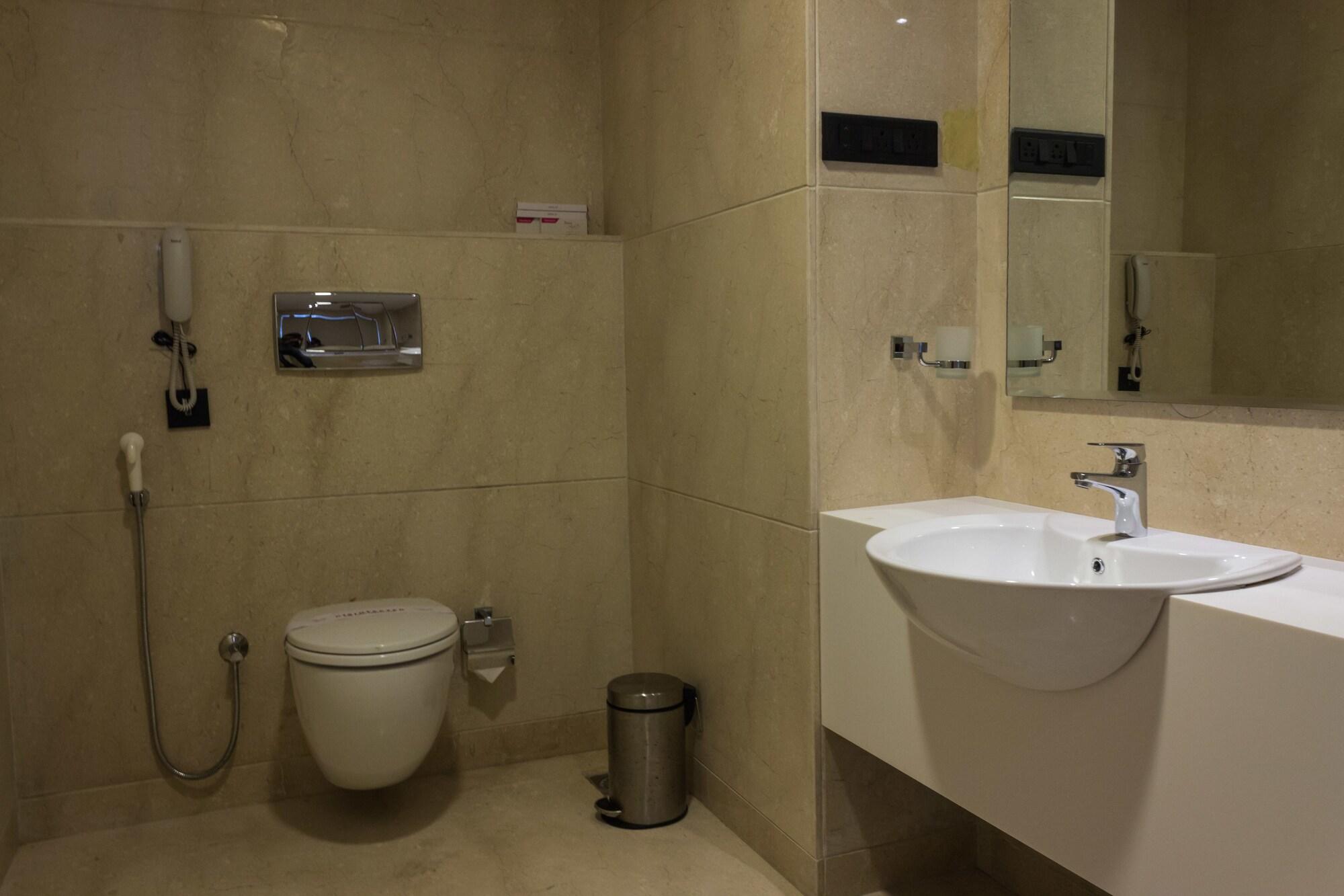 Diana Heights Luxury Hotel Nedumbassery Extérieur photo