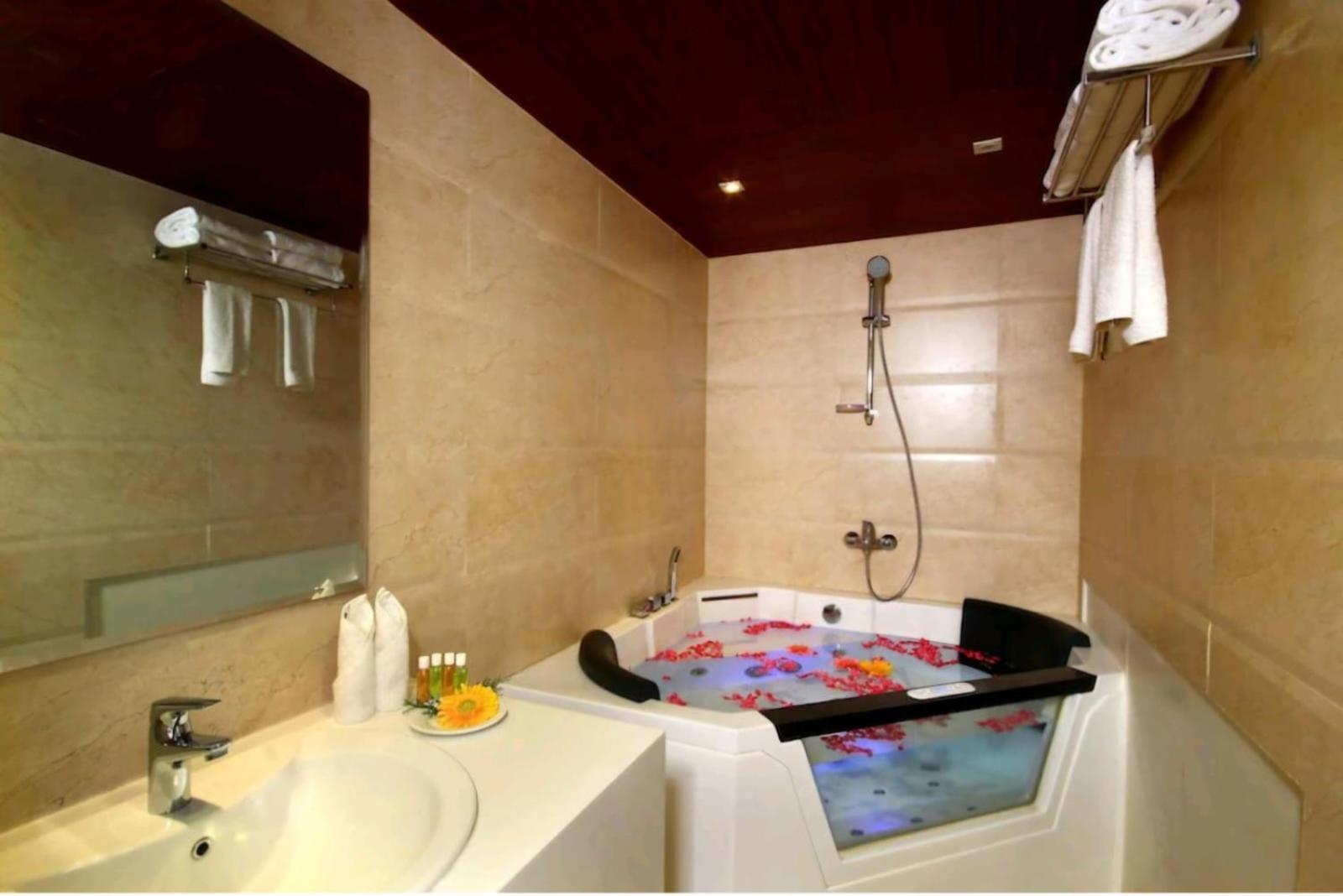 Diana Heights Luxury Hotel Nedumbassery Extérieur photo