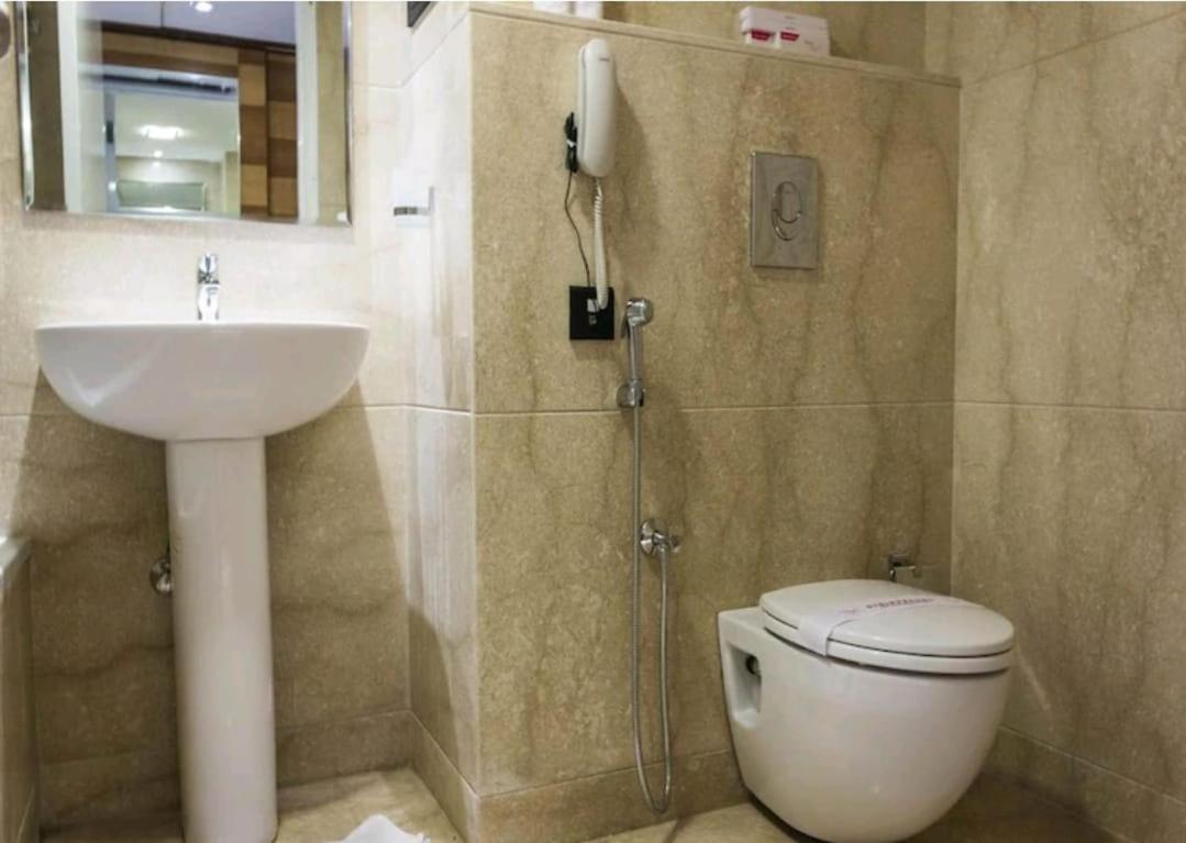 Diana Heights Luxury Hotel Nedumbassery Extérieur photo