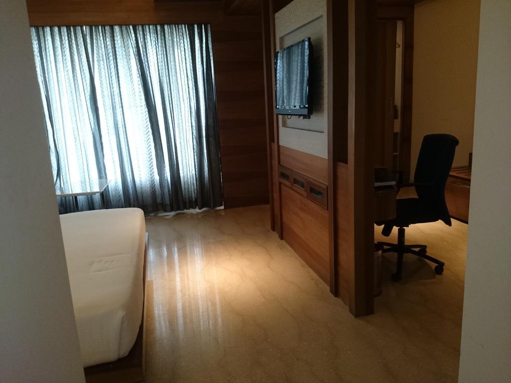 Diana Heights Luxury Hotel Nedumbassery Extérieur photo