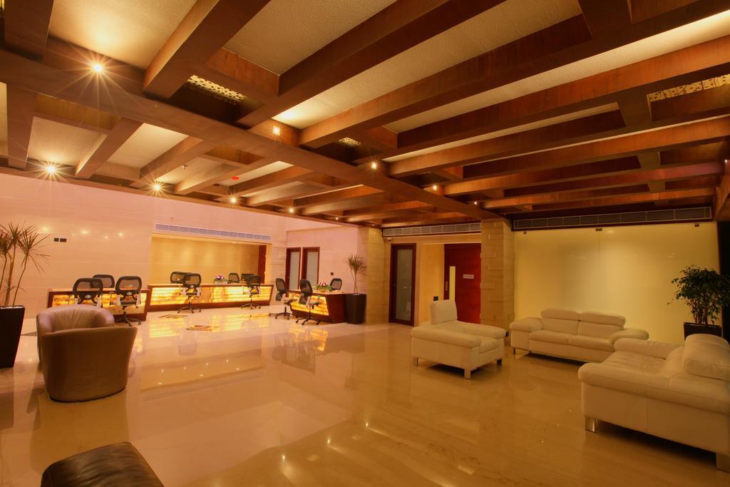 Diana Heights Luxury Hotel Nedumbassery Extérieur photo