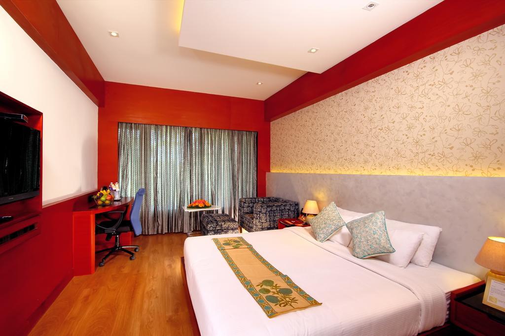 Diana Heights Luxury Hotel Nedumbassery Extérieur photo