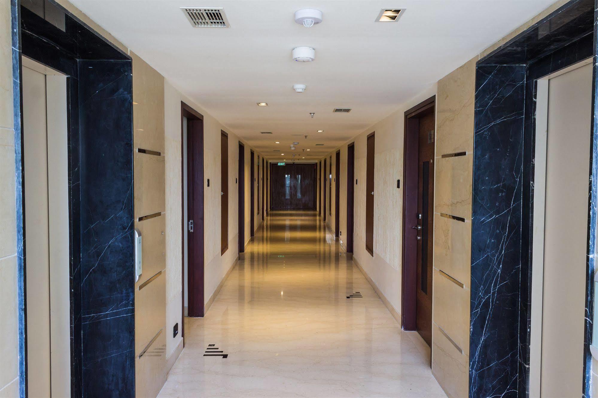 Diana Heights Luxury Hotel Nedumbassery Extérieur photo